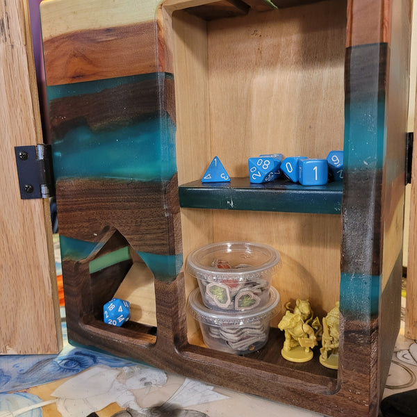 Duel Dice Tower with DM Screen & Storage
